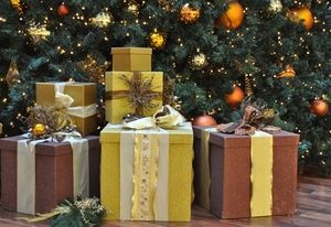 Geschenke: Crowdfunding unter dem Weihnachtsbaum (Foto: pixelio.de, R. Rudolph) Geschenke: Crowdfunding unter dem Weihnachtsbaum (Foto: pixelio.de, R. Rudolph)