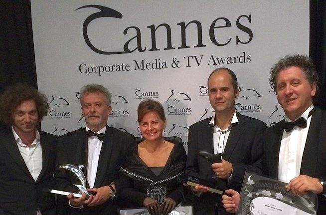 A díjakat Gács Tamás rendező, Végh Endre kreatív igazgató, Turkovics Monika marketing- és kommunikációs igazgató, Gulya Róbert zeneszerző, Ókovács Szilveszter főigazgató vette át. A díjakat Gács Tamás rendező, Végh Endre kreatív igazgató, Turkovics Monika marketing- és kommunikációs igazgató, Gulya Róbert zeneszerző, Ókovács Szilveszter főigazgató vette át.