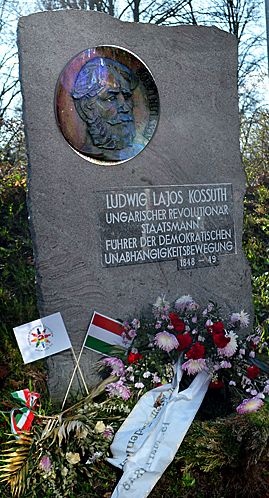 Kossuth drezdai emlékműve. Kossuth drezdai emlékműve.