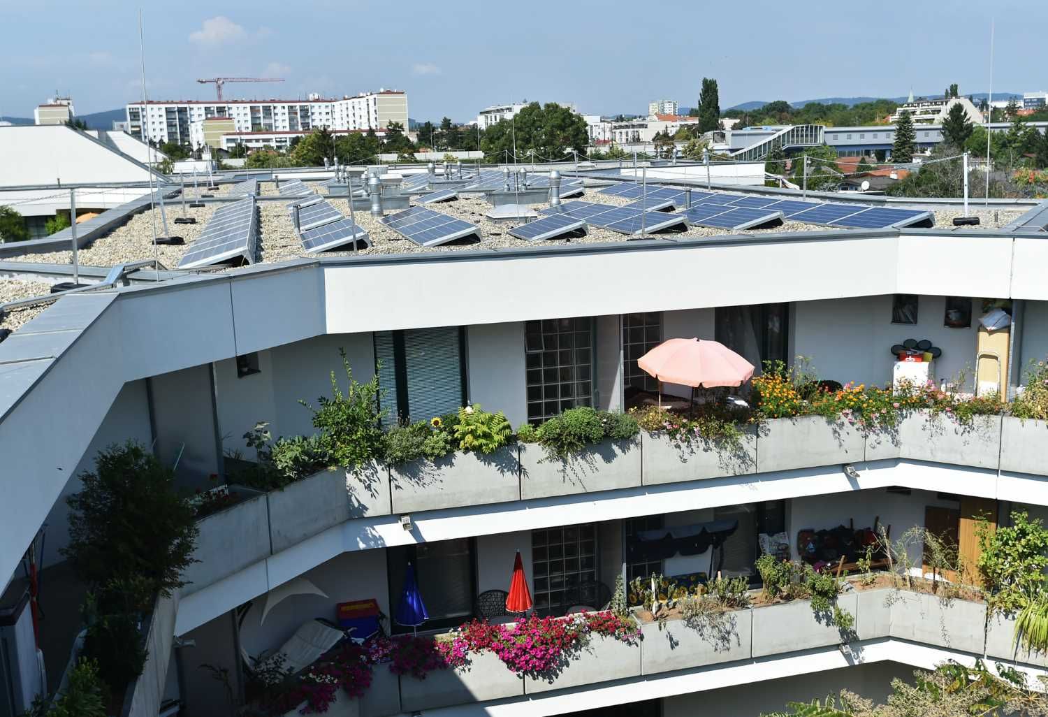 Naperőmű az Am Sschopfwerken (Foto: Jobst/PID) Naperőmű az Am Sschopfwerken (Foto: Jobst/PID)