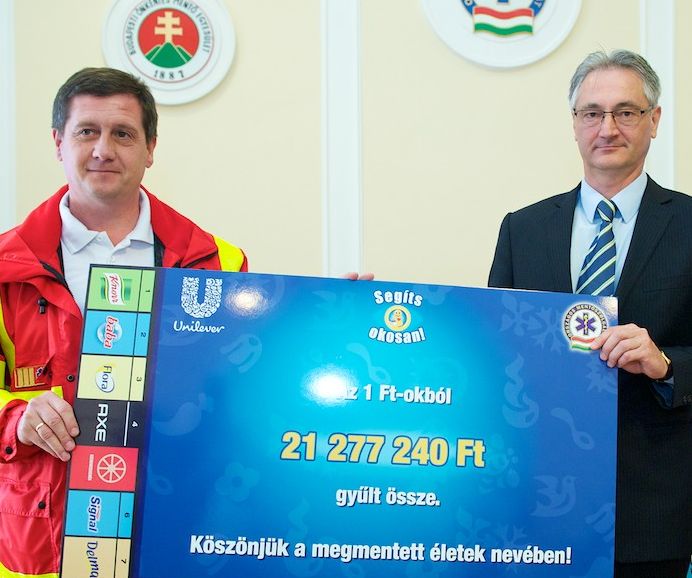 Dr. Mártai István, az Országos Mentőszolgálat főigazgatója átvette a 