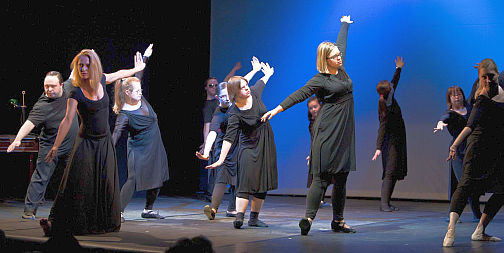 IDance Company. Jürgen Hammerschmid felvétele.