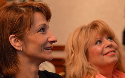 Két ismert arc a közönségből: Keresztes Ildikó és Bódy Magdi.