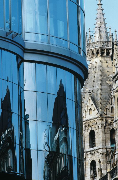 A Szt. István székesegyház a Do & Co Hotel Vienna Design Hotels felől.