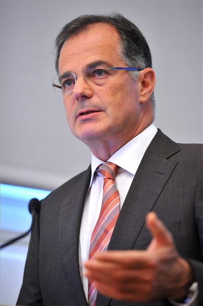 Simor András, a Nemzeti Bank elnöke (MTI Fotó: Kovács Tamás).