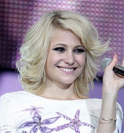Pixie Lott mindenkit elbűvölt.
