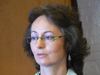 Dr. Stauder Adrienne.