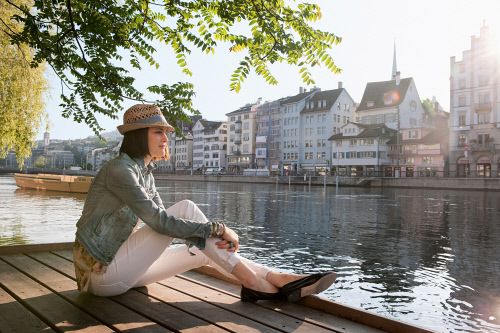 Szeptemberi hangulat a Limmat partján.