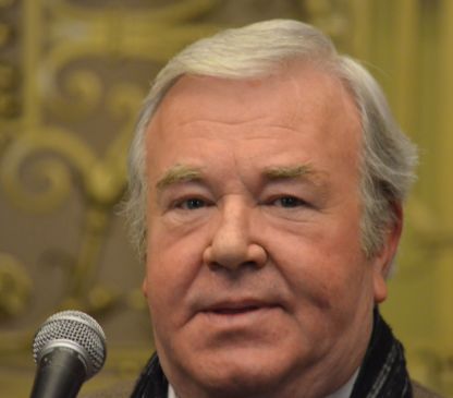 Gálvölgyi János.