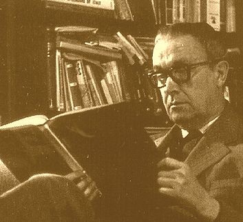 Országh László profeszor, a legendás szótárkészítő.