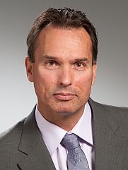 Professor Dr. Pim van der Jagt.