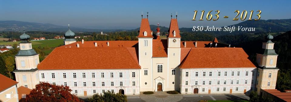 850 esztendeje alapították a voraui apátságot.Falusi bolt a stübingi skanzenban.