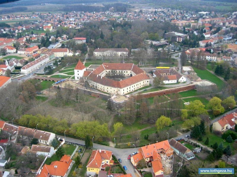 A Nádasdy-vár köré épült Sárvár.
