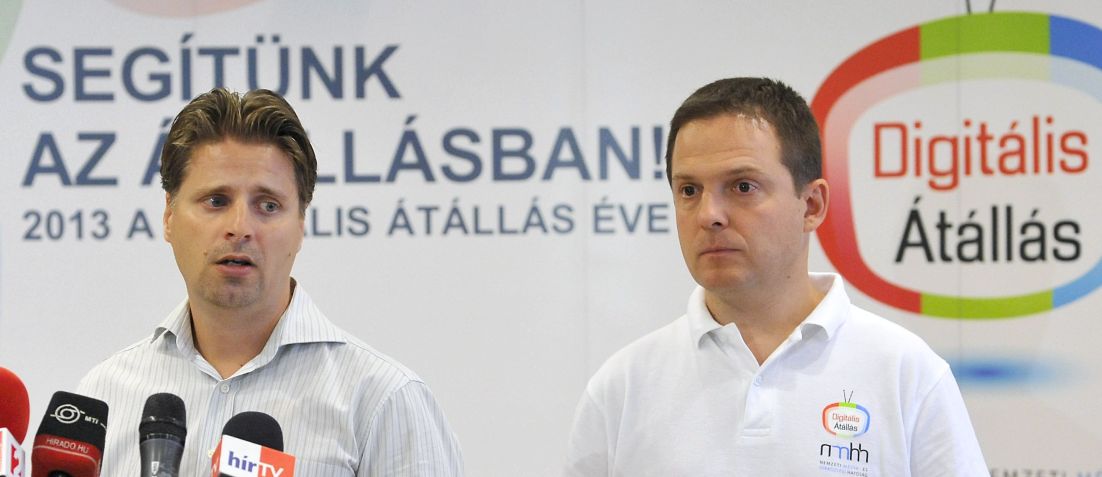 Tóth András (AH) és Zsuppán Attila (MNHH). MTI foto, Soós Lajos felvétele.