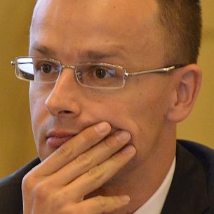 Szijjártó Péter.