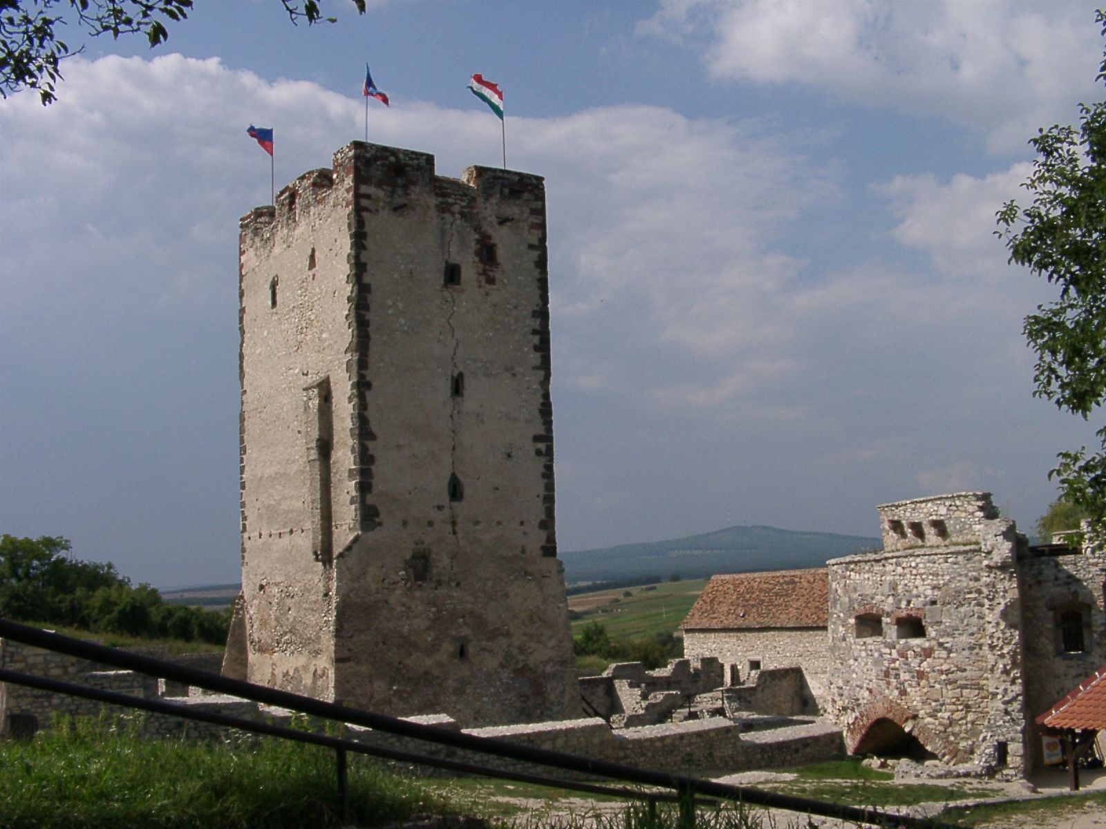 A nagyvázsonyi Kinizsi-vár.