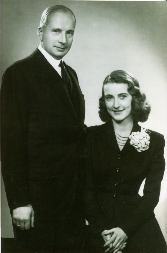 Esterházy Pál és felesége.