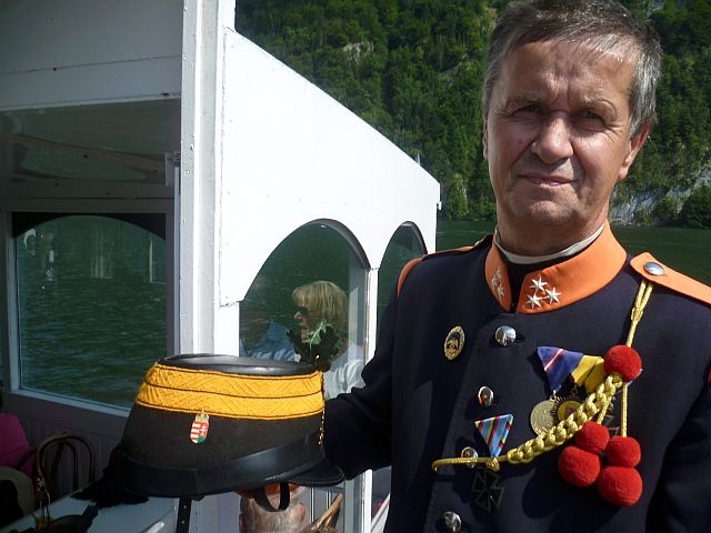 Franz Stadlhuber a magyar címeres sapkájával.
