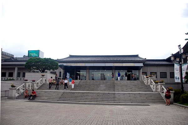 A szöuli magyar kiállítás színhelye: a Palotaműzeum.