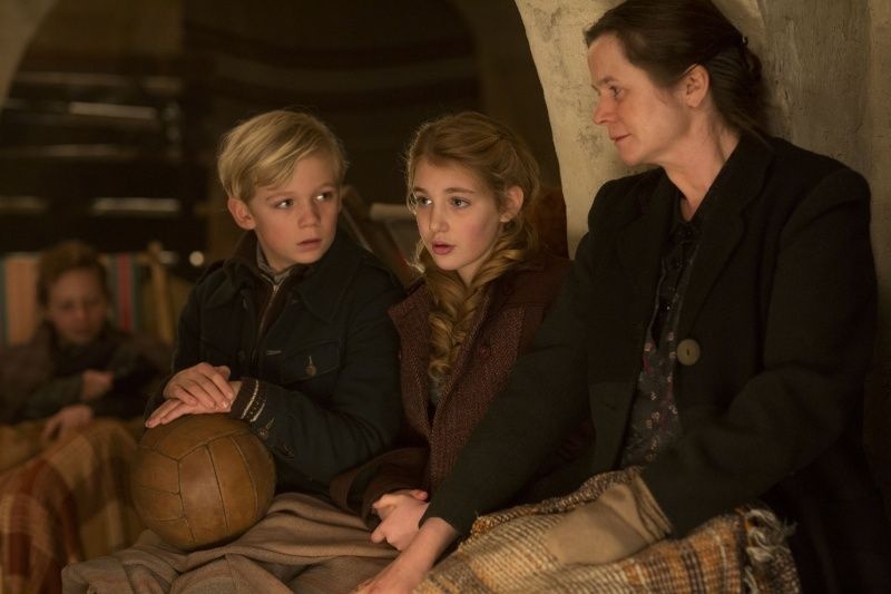 Nico Liersch, Sophie Nélisse és Emily Watson.