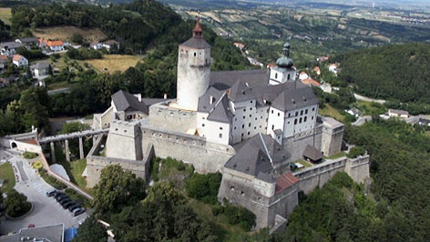 Fraknó vára madártávlatból.