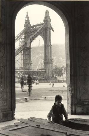 Jean Marquis: A budapesti Erzsébet híd romjai (1954)