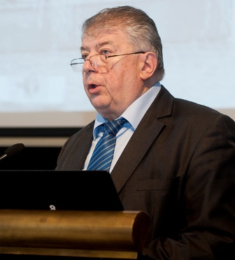 Prof. dr. Szita Szabolcs.