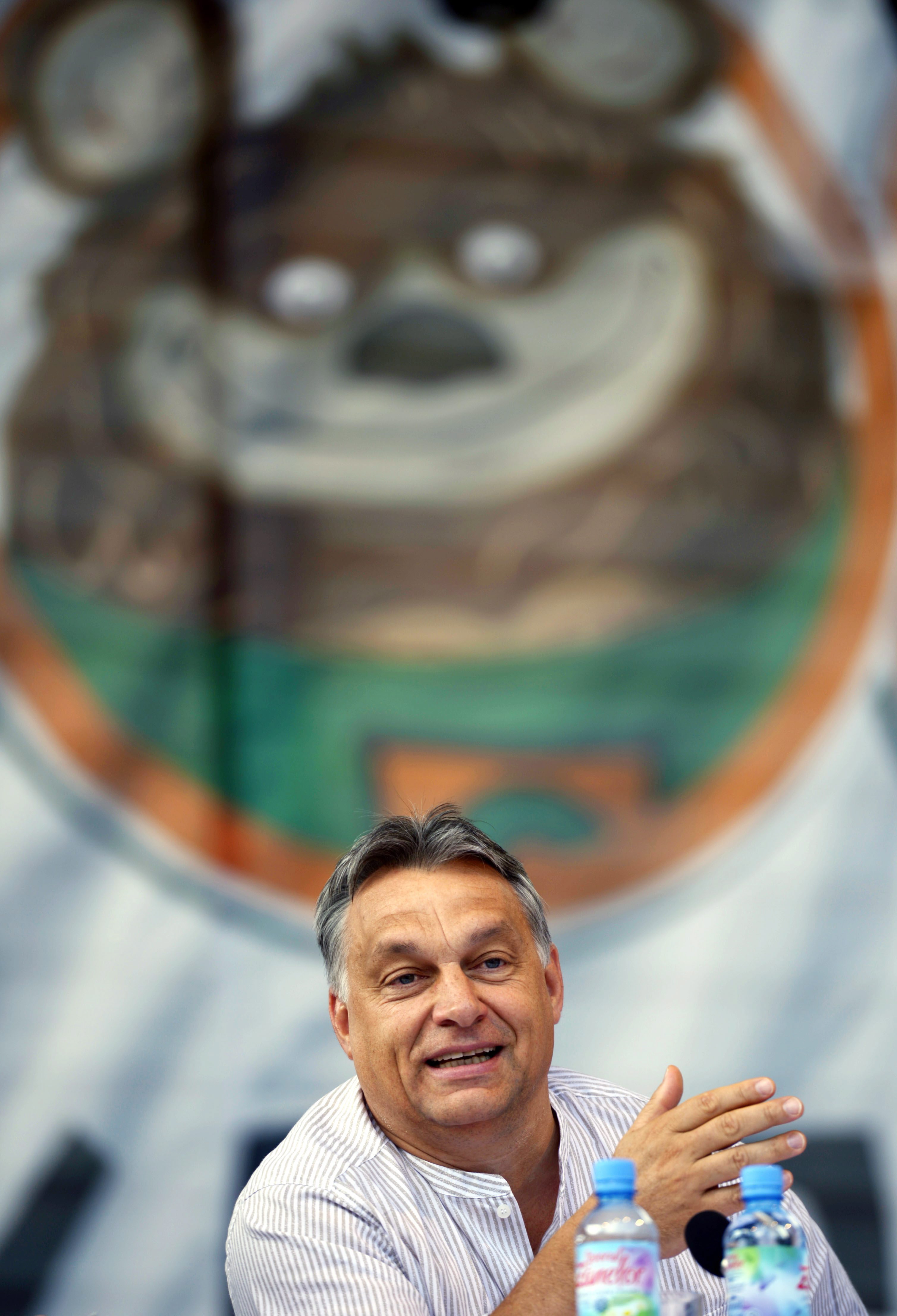 Orbán Viktor miniszterelnök a 25. Bálványosi Nyári Szabadegyetem és Diáktáborban tartott előadásán az erdélyi Tusnádfürdőn 2014. július 26-án. MTI Fotó: Beliczay László