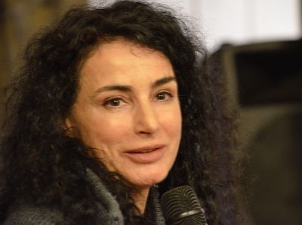 Olasz Ági.