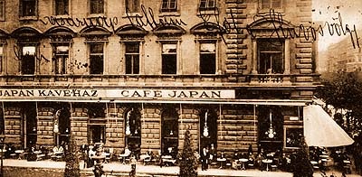 A legendás Japán Kávéház, József Attila kedvenc helye, ma az Írók Könyvesboltja a pesti Andrássy úton.