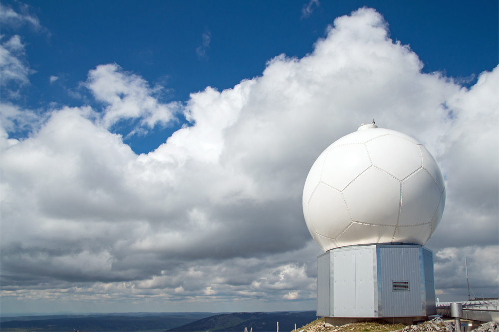 Meteorológiai radar; akép illusztráció.