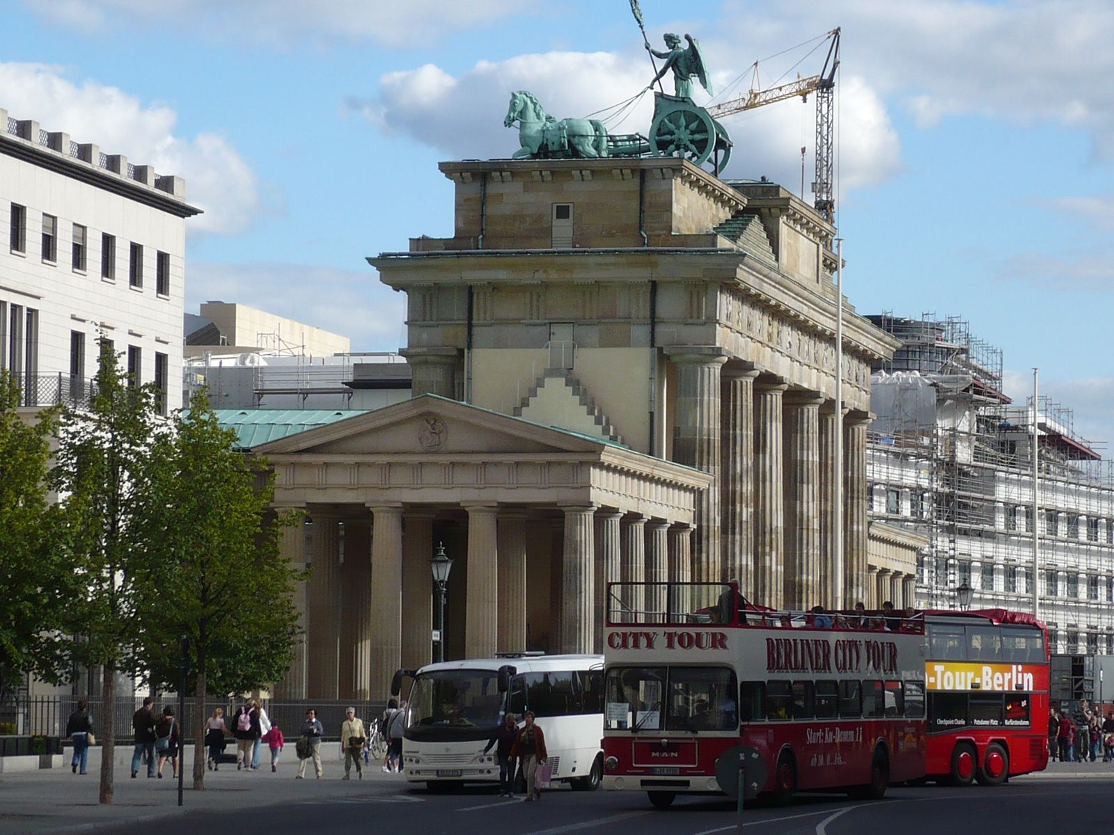 Berlin, Brandenburgi kapu, napjainkban. (A szerző felvétele.)