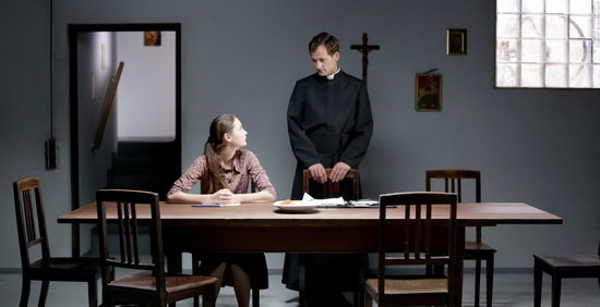 Lea van Acken és Florian Stetter.