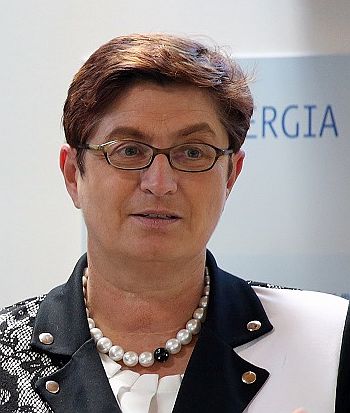 Dr. Marie-Theres Thiell.