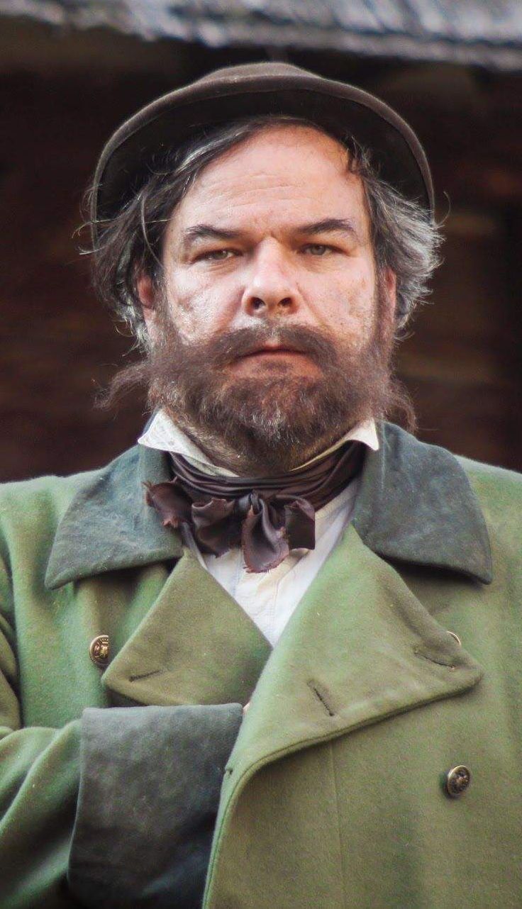 Kálloy-Molnár Péter.