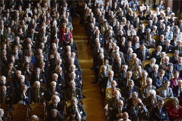 A Magyar Tudományos Akadémia 186. rendes közgyűlése az intézmény dísztermében 2015. május 4-én. (MTI Fotó: Bruzák Noémi)