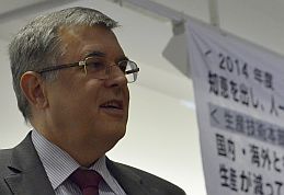 Urbán László.