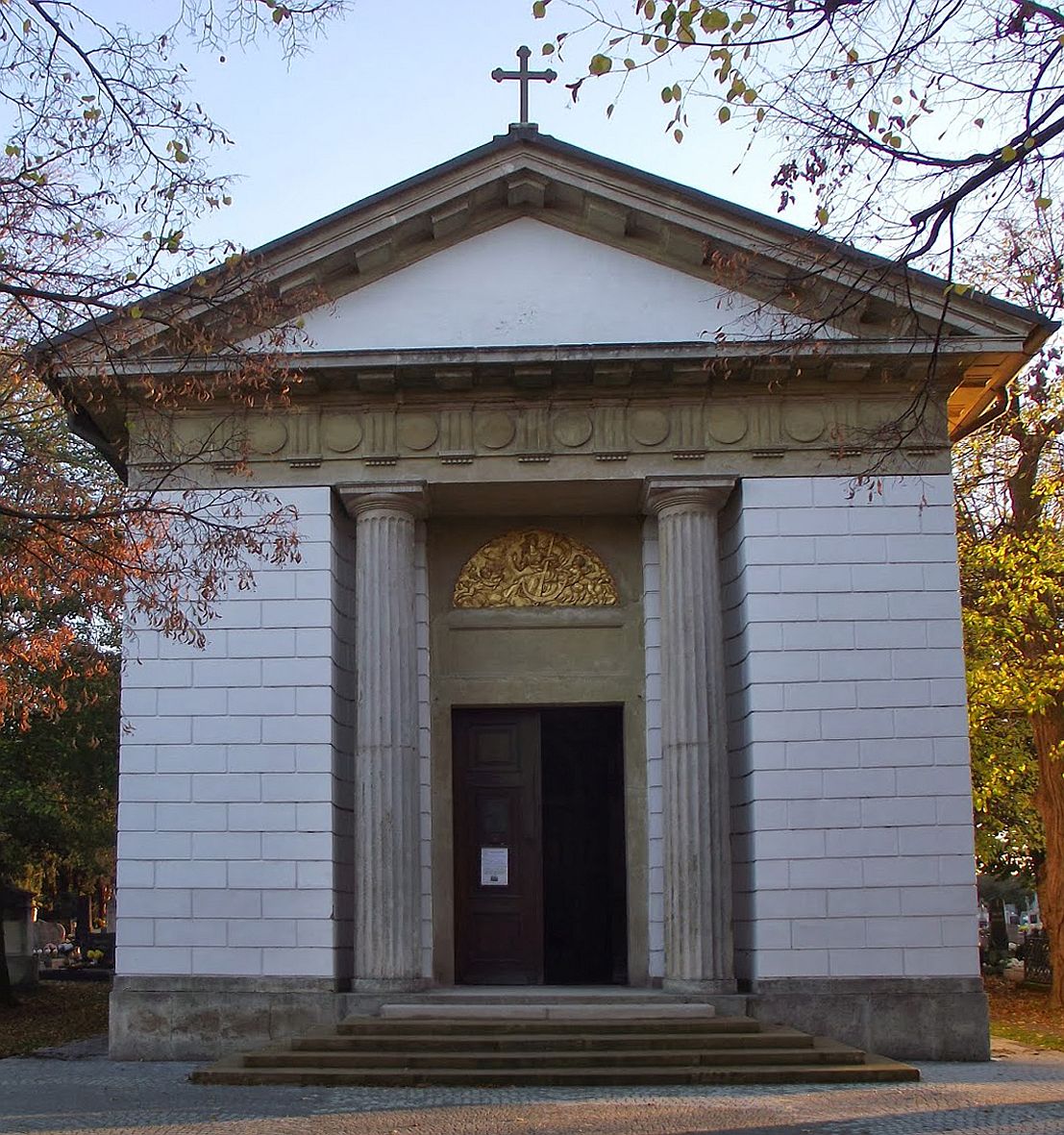 A Széchenyi család mauzóleuma.