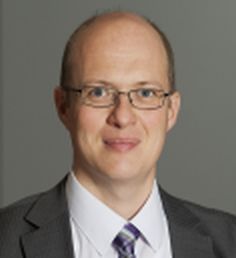 Rosch Balázs.