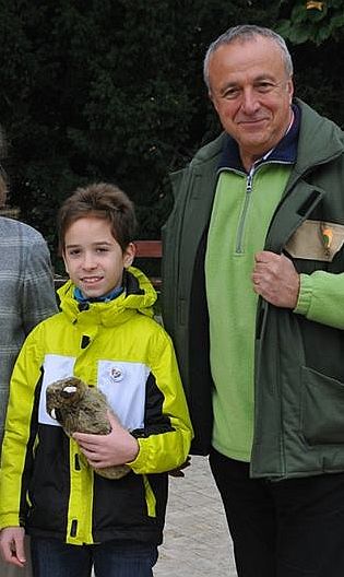 Az egymilliomodik látogatót, Menyhárt Gellértet prof. dr. Persányi Miklós főigazgató fogadta.