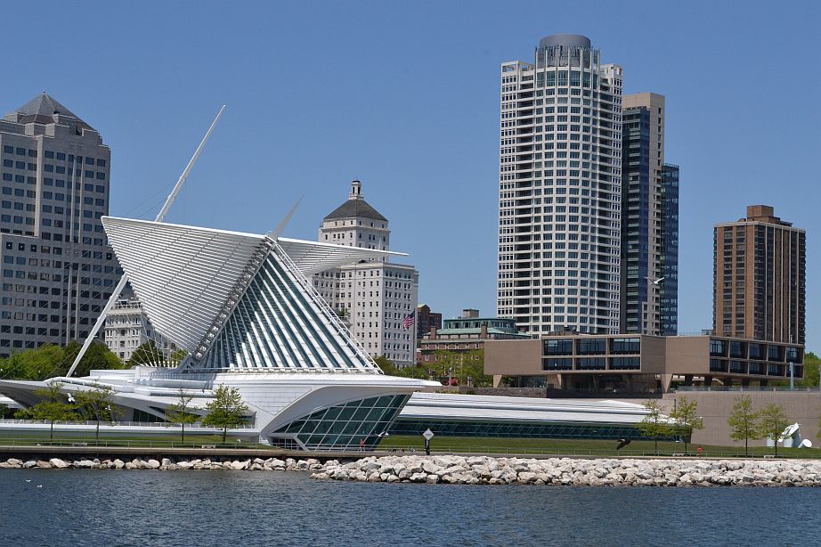 Milwaukee: a művészetek múzeuma a városközpontban.