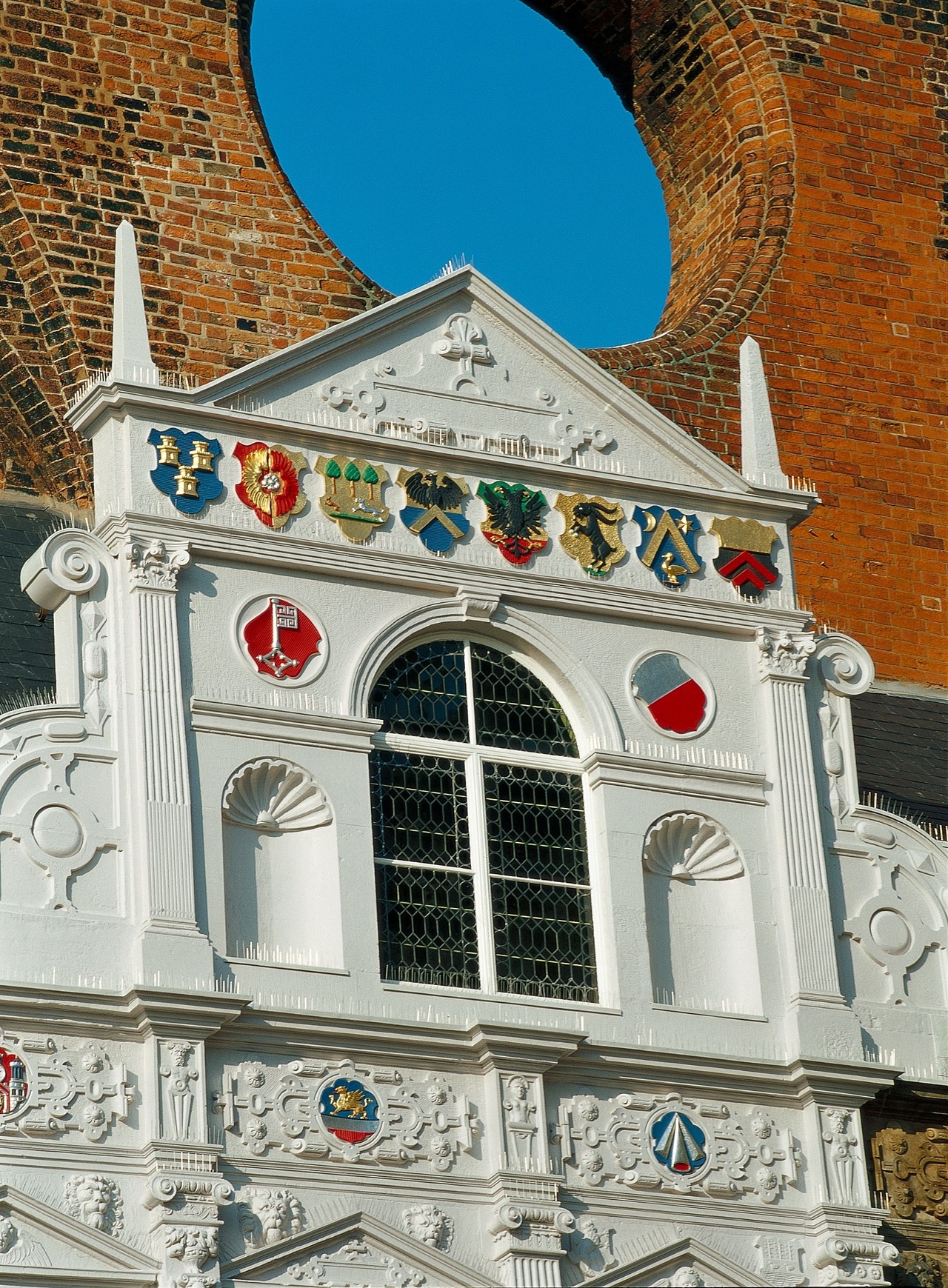 A városháza homlokzata.