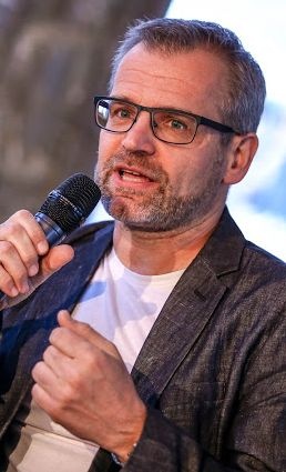 Baráth Péter.