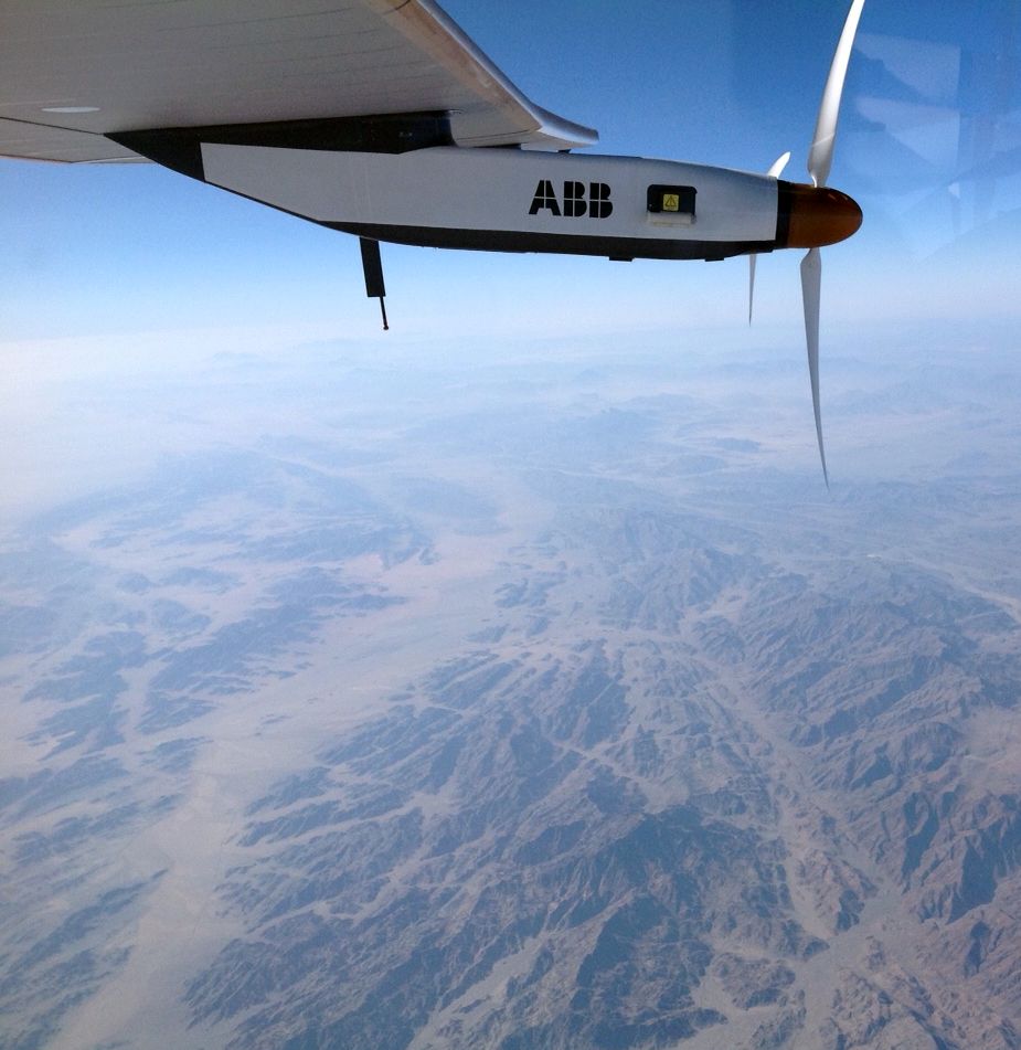 A SolarImpulse Szaúd-Arábia fölött.