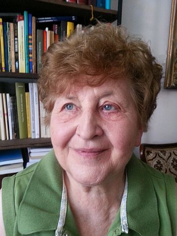 Adamikné Jászó Anna.