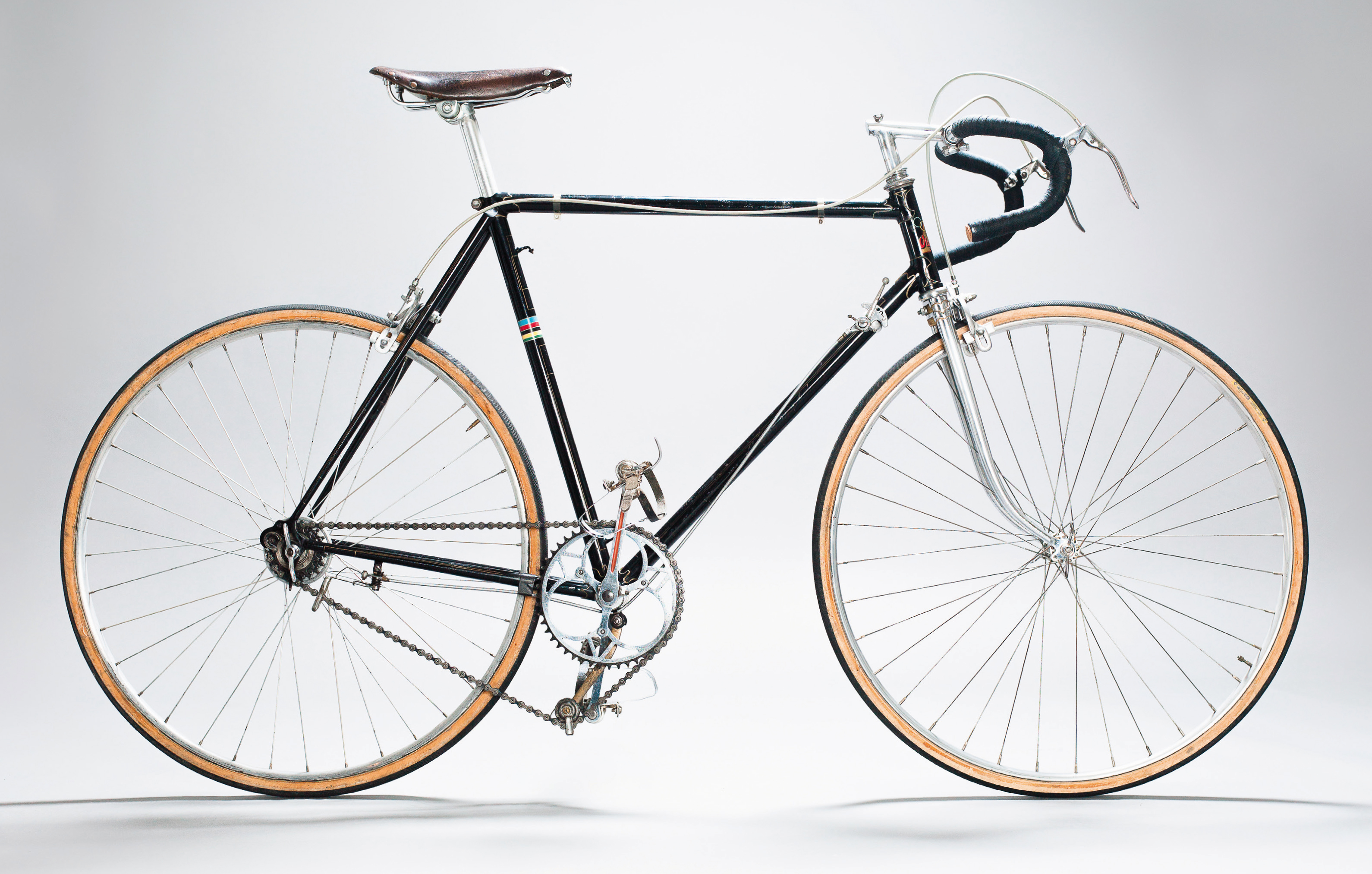 Egy gyönyörűség 1937-ből: az Olympic cégnél készült kerékpár, készítője: Raeder.