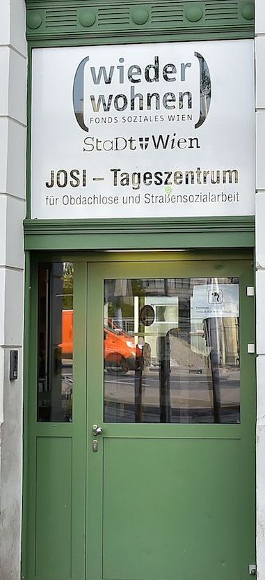 A JOSI nappali melegedő bejárata (kép: PID / Jobst).