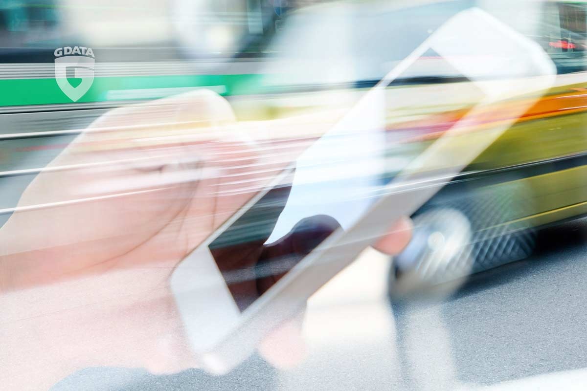 Átirányíthatók a banki azonosítókat tartalmazó sms-ek