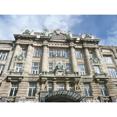 Hetvenegy új akadémiai doktort avattak  – a legfiatalabb 36, a legidősebb 93 éves