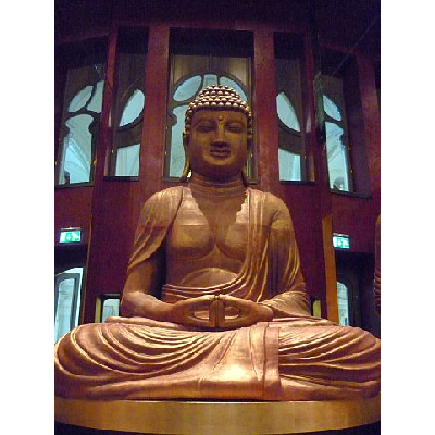 Budapestre érkezett a lenyűgöző Buddha-szobor